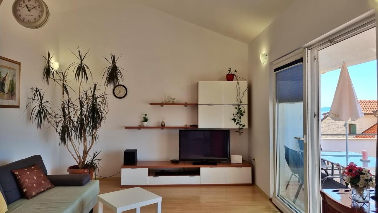 Apartments Gajo Omiš Esterno foto
